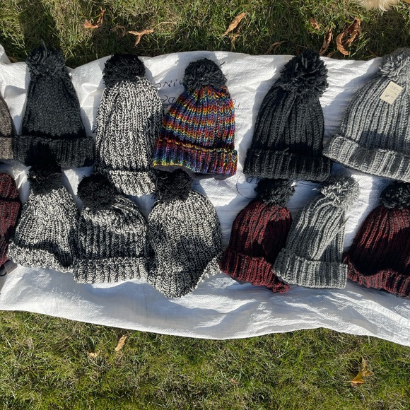 100% woolen Himalayan gloves n hat - Picture 10 of 16